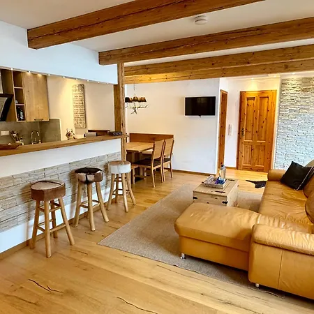 Reitblick Chalet - Boutique Apartment Mit Bergblick شقة
