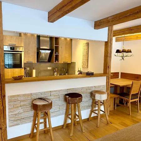 شقة Reitblick Chalet - Boutique Apartment Mit Bergblick